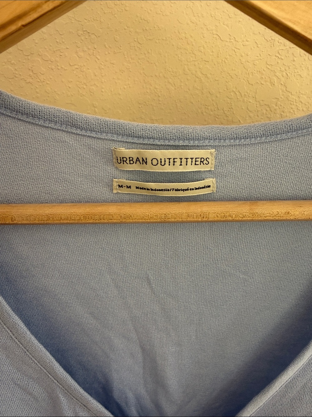Urban Outfitters UO Bennett Button-Down Smocked Top - Picture 2 of 6